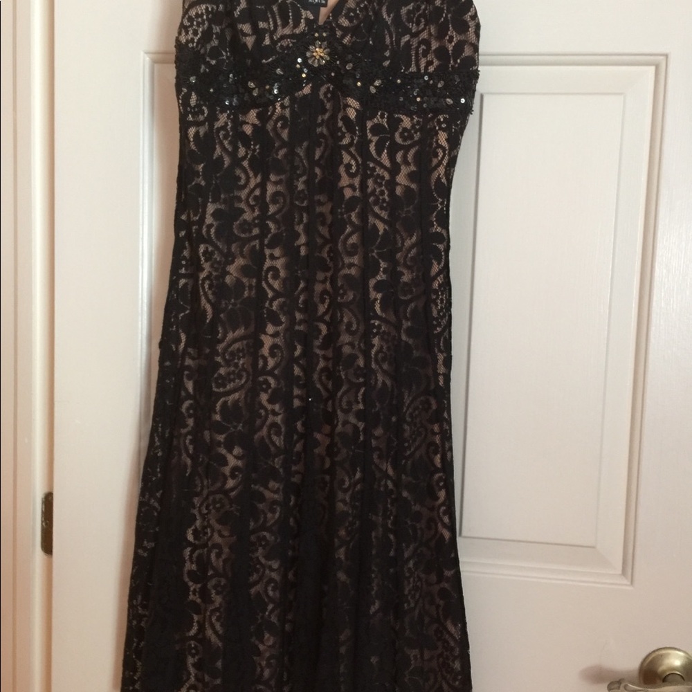 Black Lace /Sequined Party Cocktail Dress